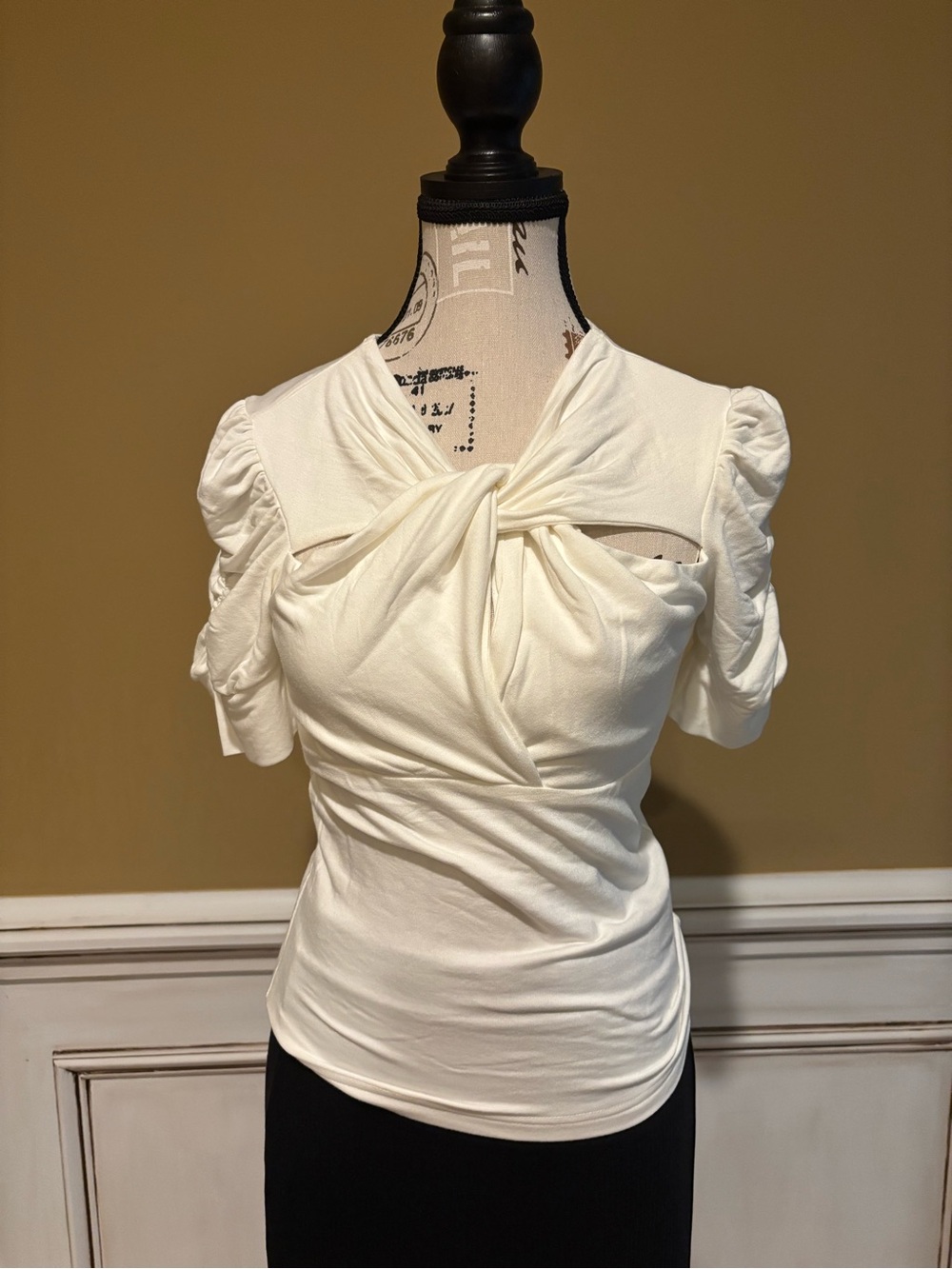 Walter Baker Cream Twist-Front Puff Sleeve Top